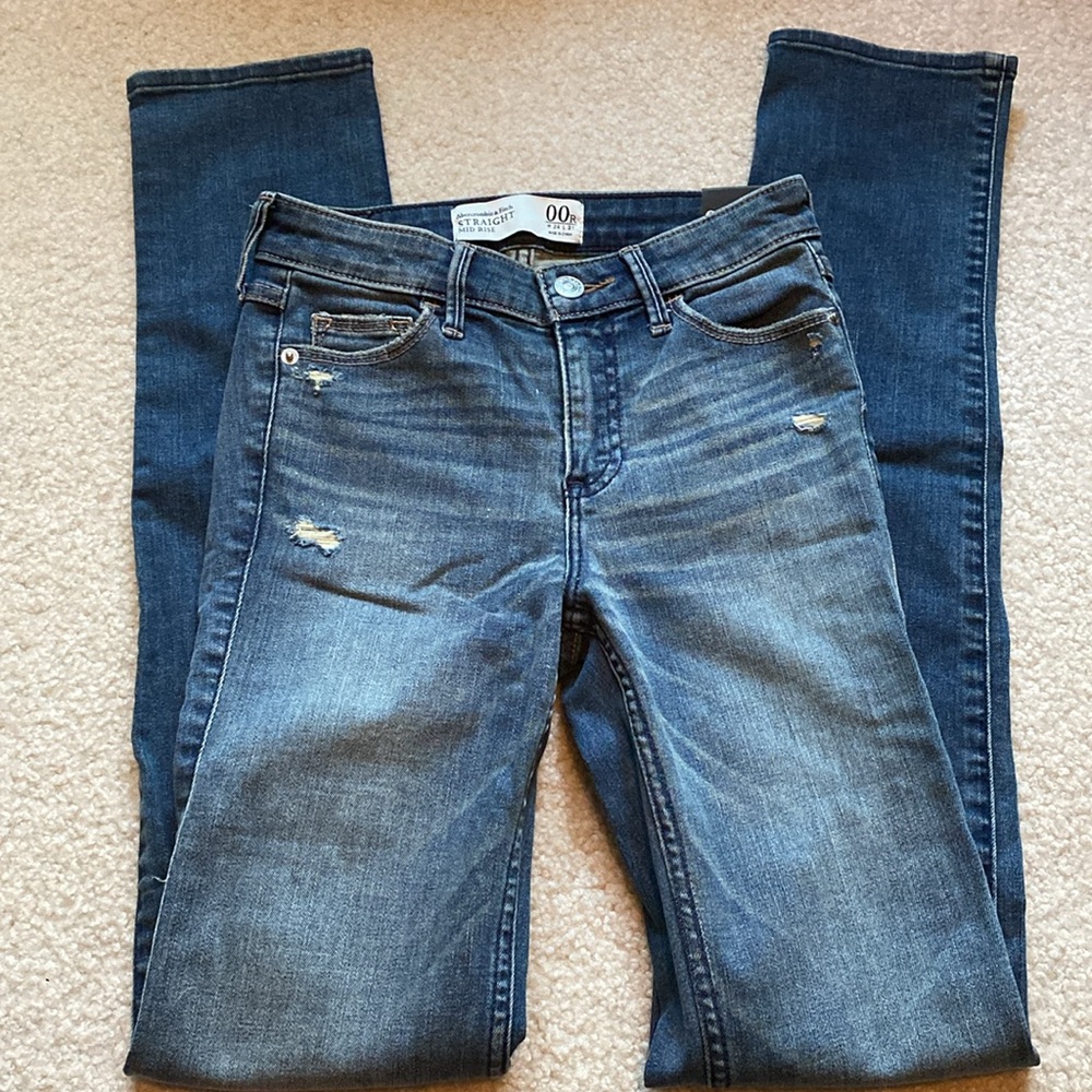 NWT Abercrombie straight leg mid rise jeans - Picture 2 of 6